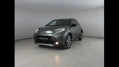 Usata Toyota Aygo X Lounge 72 CV (52 kW) 2022 Verde SUV