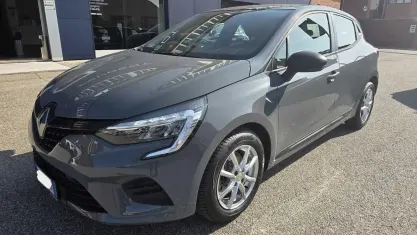 Usata Renault Clio Life 91 CV (66 kW) 2021 Grigio Utilitaria