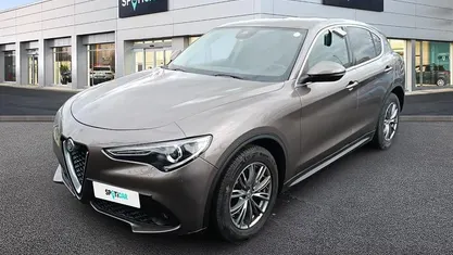 Usata Alfa Romeo Stelvio Super 179 CV (131 kW) 2017 Marrone SUV