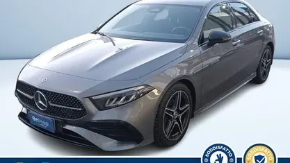 Grigio metallizzato Usata 2023 Mercedes A180 Advanced Plus Tre volumi | 29.200 € (Buon prezzo)