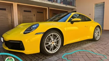 Usata Porsche 911 Carrera 385 CV (283 kW) 2022 Giallo Coupé