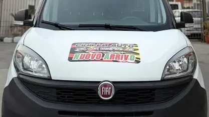 Usata Fiat Doblò 105 CV (77 kW) 2021 Bianco Monovolume