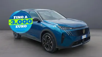 Usata Peugeot 5008 GT 136 CV (100 kW) 2025 Blu obsession SUV