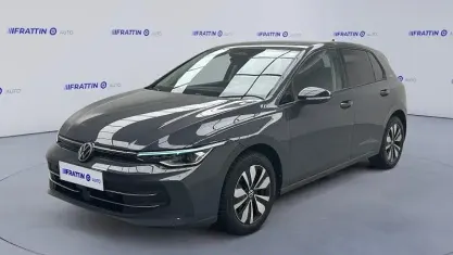 Usata VW Golf VIII Life 116 CV (85 kW) 2025 Nero Utilitaria