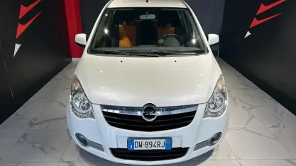 Usata Opel Agila Enjoy 86 CV (63 kW) 2009 Bianco Utilitaria