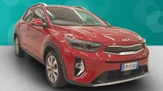 Rosso met Usata 2023 Kia Stonic Style SUV | 17.900 € (Buon prezzo)