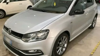 Usata VW Polo 75 CV (55 kW) 2015 Grigio Berlina