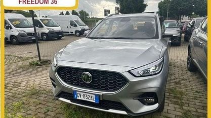 Usata MG ZS Luxury 106 CV (77 kW) 2024 Grigio Berlina