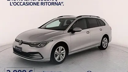 Usata VW Golf VIII Life 131 CV (96 kW) 2021 8e reflex silver metallizzato Station wagon