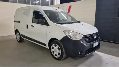 Usata Dacia Dokker 102 CV (75 kW) 2017 Monovolume