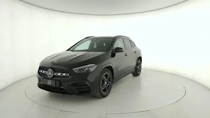 Nuova Mercedes GLA200 Advanced Plus 150 CV (110 kW) 2026 Nero cosmo metallizzato SUV