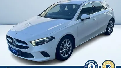 Bianco Usata 2020 Mercedes A180 Tre volumi | 16.700 € (Super prezzo)