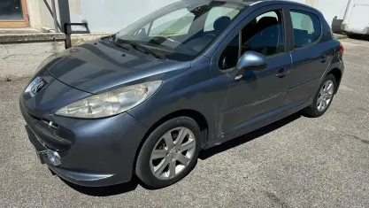 Usata Peugeot 207 109 CV (80 kW) 2006 Grigio Berlina