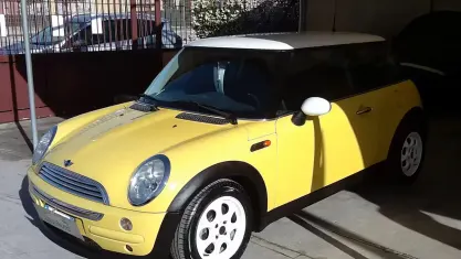 Usata Mini Cooper 116 CV (85 kW) 2002 Giallo Utilitaria