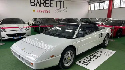 Usata Ferrari Mondial 295 CV (216 kW) 1990 Bianco Cabrio