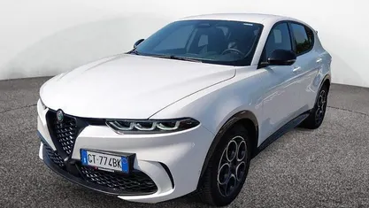 Bianco Usata 2024 Alfa Romeo Tonale Sprint SUV | 28.900 € (Buon prezzo)
