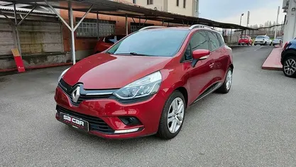 Rosso Usata 2019 Renault Clio IV Life Due volumi | 10.490 € (Buon prezzo)