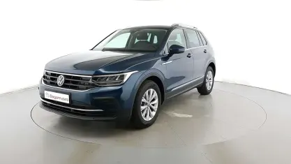 Usata VW Tiguan Life 150 CV (110 kW) 2022 Night shade blue SUV