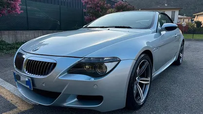 Usata BMW M6 Efficient Dynamics 507 CV (372 kW) 2007 Grigio Cabrio