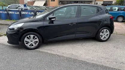 Usata Renault Clio IV Life 75 CV (55 kW) 2016 Nero Berlina