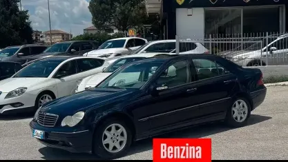 Usata Mercedes C180 Elegance 129 CV (94 kW) 2001 Bluazzurro Berlina