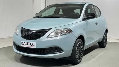 Usata Lancia Ypsilon S 69 CV (50 kW) 2023 Verde Utilitaria