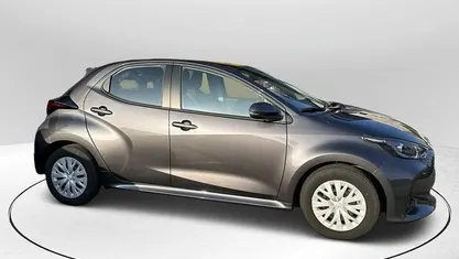 Usata Mazda 2 92 CV (67 kW) 2022 Grigio Utilitaria