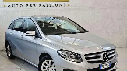 Usata Mercedes B180 109 CV (80 kW) 2016 Other Monovolume