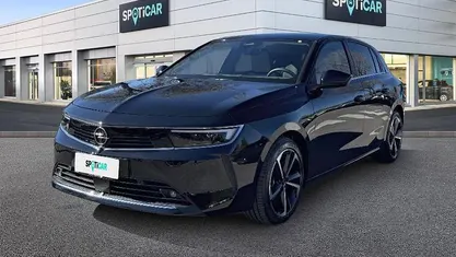 Usata 2023 Opel Astra Elegance Tre volumi | 22.050 € (Super prezzo)