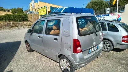 Usata Opel Agila Comfort 75 CV (55 kW) 2003 Argento Monovolume
