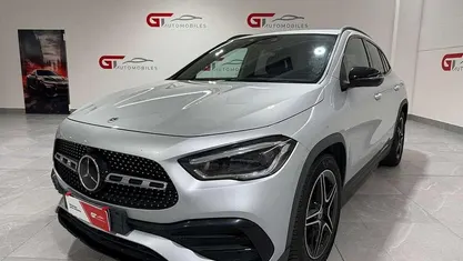 Usata Mercedes GLA220 Premium 190 CV (139 kW) 2021 Argento SUV