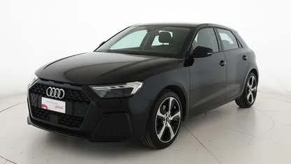 Usata Audi A1 Sportback Ambiente 110 CV (80 kW) 2022 Nero mito metallizzato Utilitaria