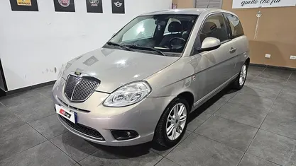 Usata Lancia Ypsilon 77 CV (56 kW) 2010 Utilitaria