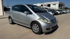 Grigio Usata 2004 Mercedes A180 Elegance Tre volumi | 1400 € (Ottimo prezzo)
