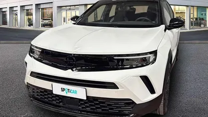 Bianco Usata 2024 Opel Mokka-e SUV | 20.900 € (Buon prezzo)