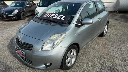 Usata Toyota Yaris 90 CV (66 kW) 2007 Utilitaria
