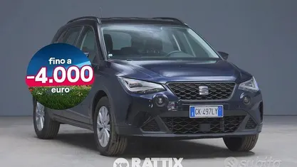 Usata Seat Arona Style 95 CV (69 kW) 2023 Blu asfalto tetto nero SUV