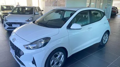 Begagnad Hyundai i10 67 HK (49 kW) 2022 Vit Halvkombi
