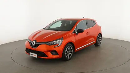 Usata Renault Clio V Techno 140 CV (102 kW) 2023 Arancio