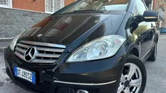 Nero Usata 2009 Mercedes A160 Avantgarde Tre volumi | 1950 € (Ottimo prezzo)