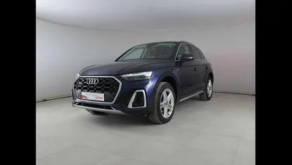 Blu navarra metallizzato Usata 2024 Audi Q5 S-Line SUV | 47.500 € (Ottimo prezzo)