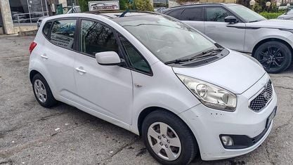 Usata Kia Venga LX 90 CV (66 kW) 2013 Bianco Utilitaria