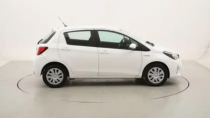 Usata Toyota Yaris Hybrid Business Edition 101 CV (74 kW) 2017 Utilitaria