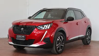 Usata Peugeot 2008 GT 131 CV (96 kW) 2023 Rosso SUV