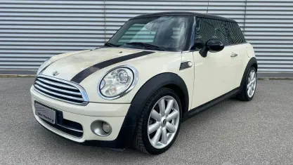 Usata Mini Cooper D 109 CV (80 kW) 2007 Beige Utilitaria