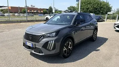 Usata Peugeot 2008 Allure 101 CV (74 kW) 2025 Grigio SUV