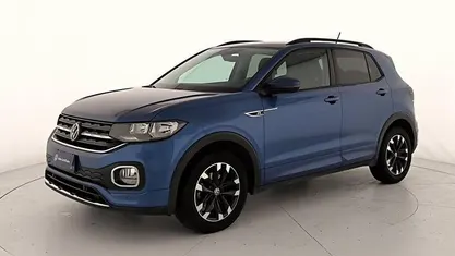 Usata VW T-Cross Sportline 110 CV (80 kW) 2023 Reef blue metallizzato SUV