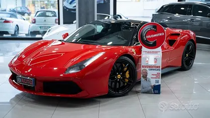 Usata Ferrari 488 670 CV (492 kW) 2016 Coupé