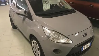 Usata Ford Ka 69 CV (50 kW) 2016 Grigio Berlina