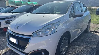 Bianco Usata 2019 Peugeot 208 Due volumi | 7000 € (Super prezzo)